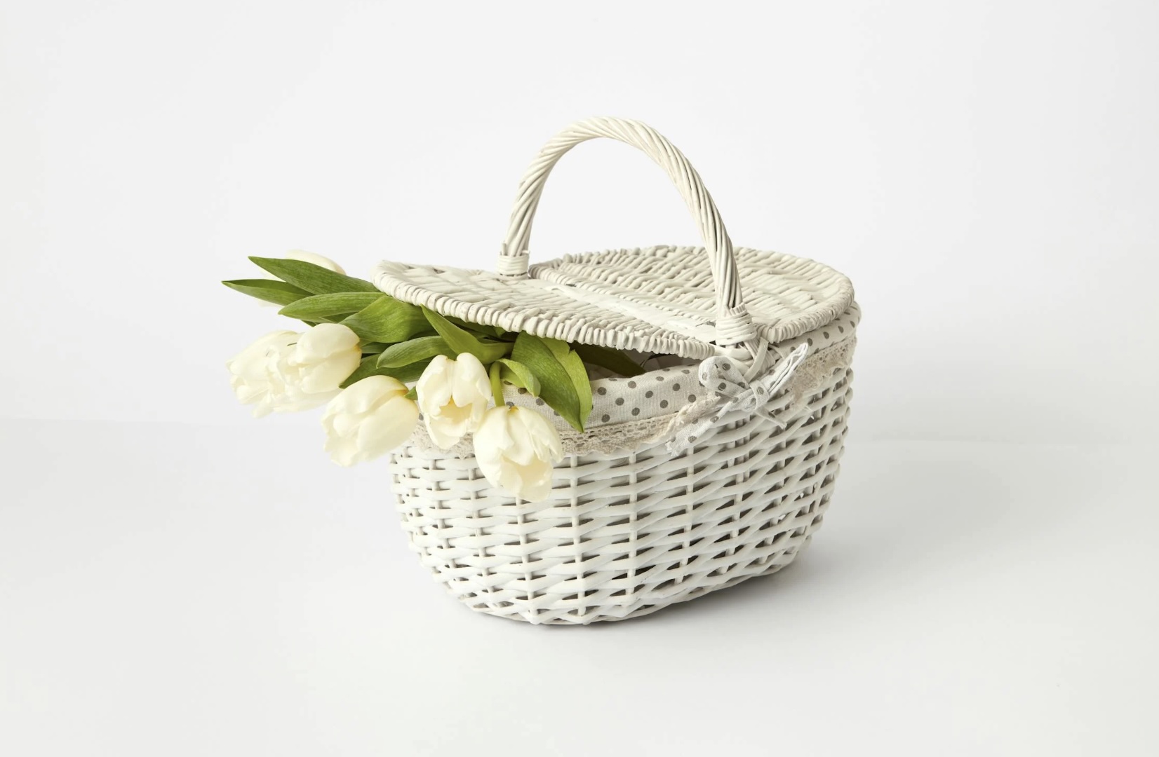 Easter Spring Cleaning: Get Your Home Guest-Ready for the Holiday