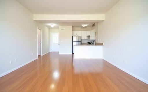 Move-Out Cleaning in Santa Ana, Orange County: Tips and Services for a Spotless Space